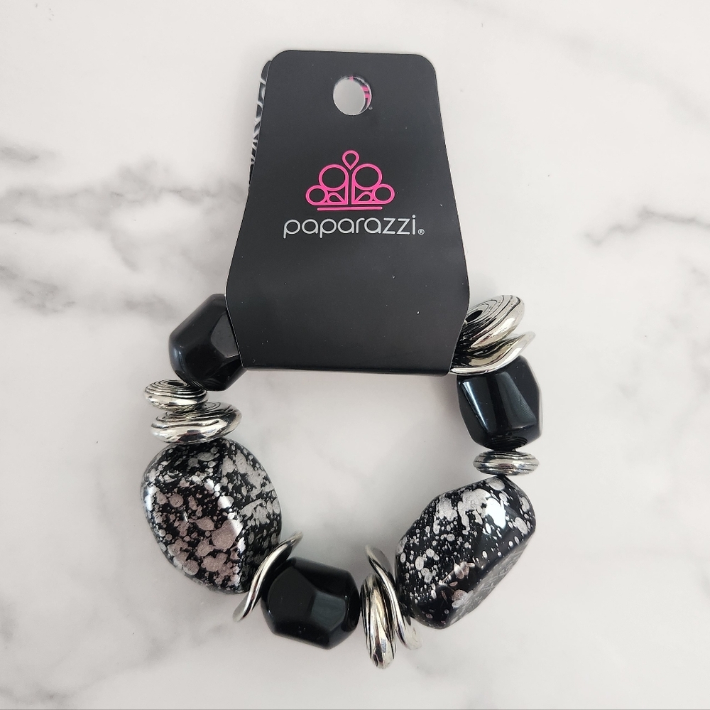 Boho Chunky Black Stones and Silver Bracelet - Picture 4 of 7